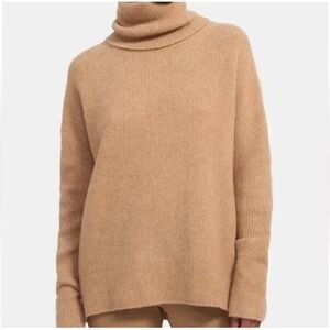 Theory Karenia Cloud Wool Turtleneck Camel Merino Wool Size Small GUC Very Warm